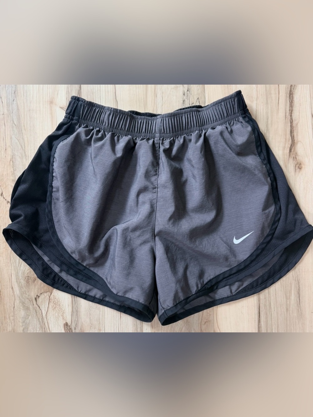 Nike Dri-FIT Women’s Running Shorts Gray Black Lined Elastic Waist Size S